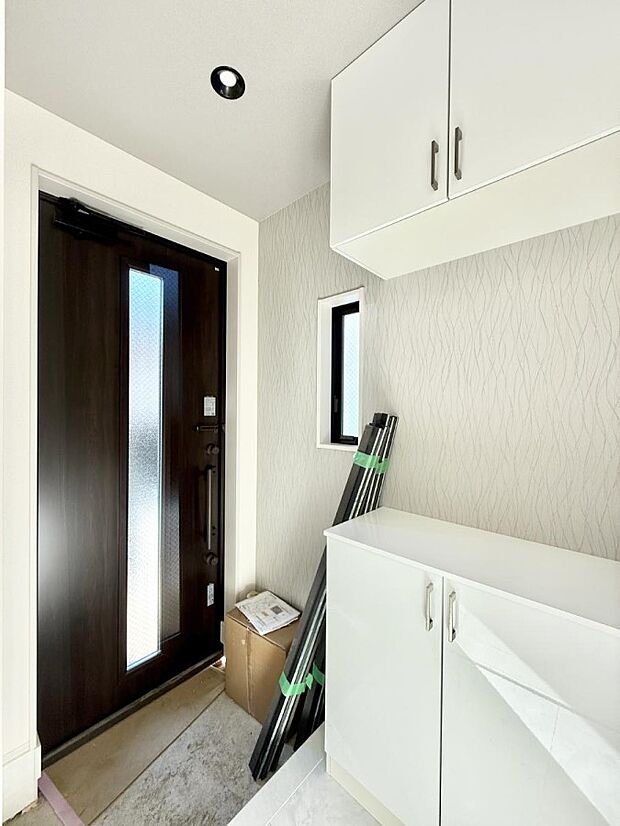 ■ 毎日を気持ちよく迎える、明るく温もりのある玄関