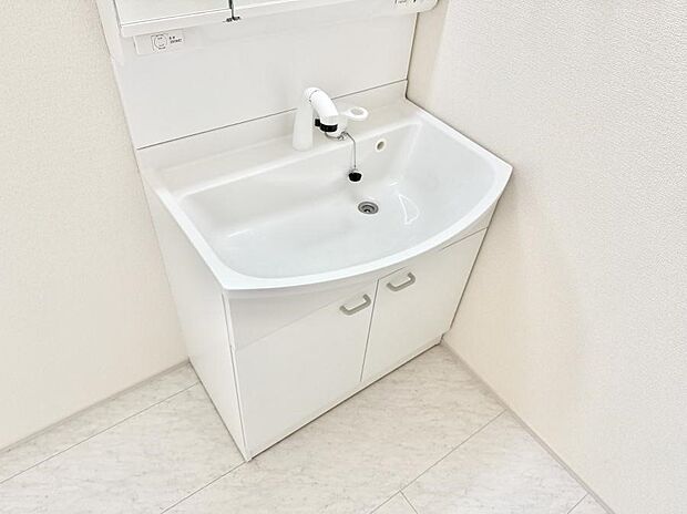 ■手洗いや顔を洗う時も快適に使える便利なシャワー