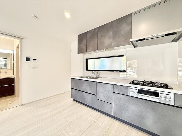 ■シンプルで美しく心地よい時間を生むキッチン空間