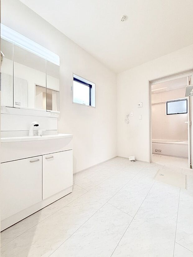 ■朝の準備がスムーズにできる広さです