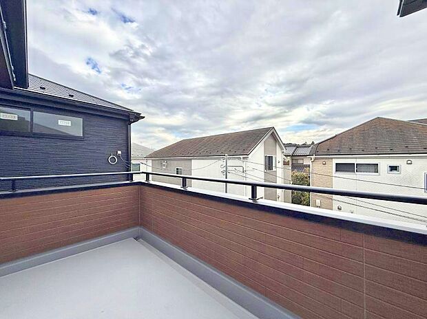 ■ 季節の移ろいを感じられる開放的な空間です