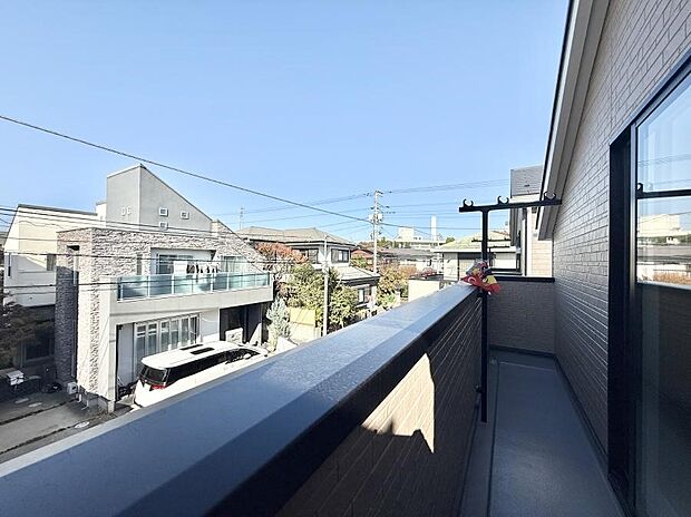 ■ 季節の移ろいを感じられる開放的な空間です