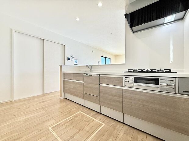 ■シンプルで機能的、毎日使いやすいキッチン