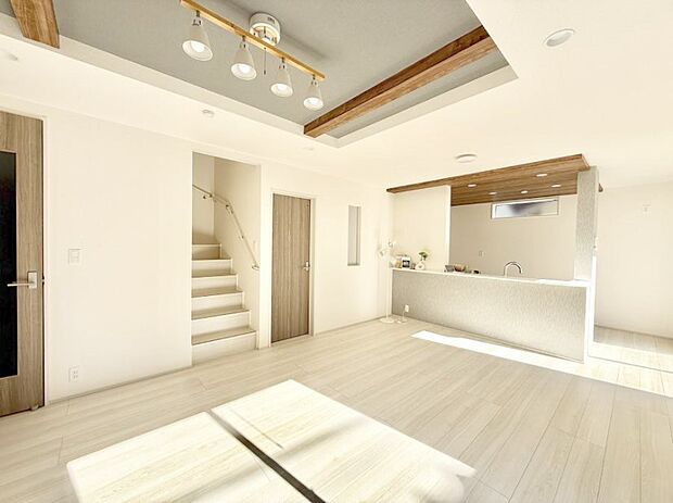 ■心落ち着く場所、ゆったり過ごせるリビング