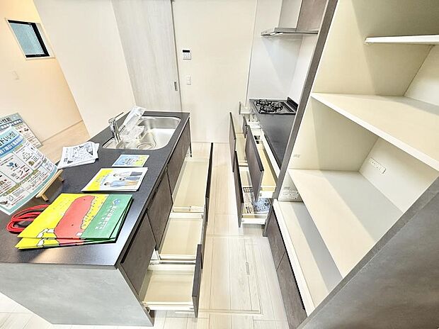 ■料理がもっと楽しくなる、快適なキッチン空間