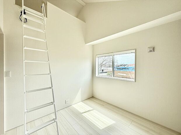 ■落ち着いた雰囲気のお部屋で心が安らぐ空間