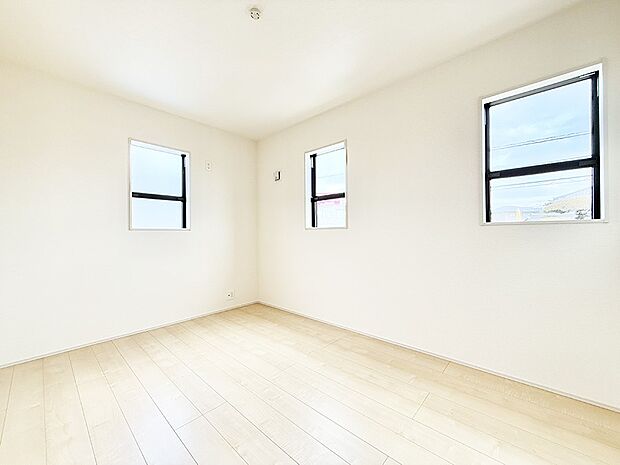 ■窓の配置や通気性の良い設計で部屋の空気がこもらず、常に新鮮な空気が流れます