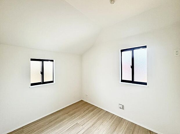 ■落ち着いた雰囲気のお部屋で心が安らぐ空間