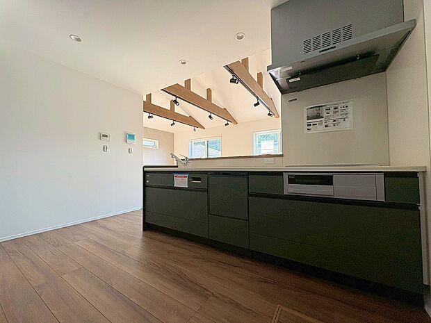 ■家族の絆を深める、温もりのあるキッチン