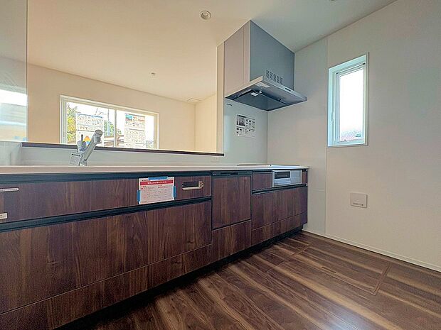 ■家族の絆を深める、温もりのあるキッチン