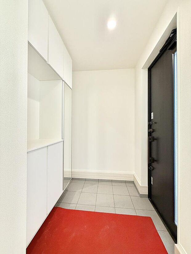 ■ ここから始まる一日、すっきり整った玄関