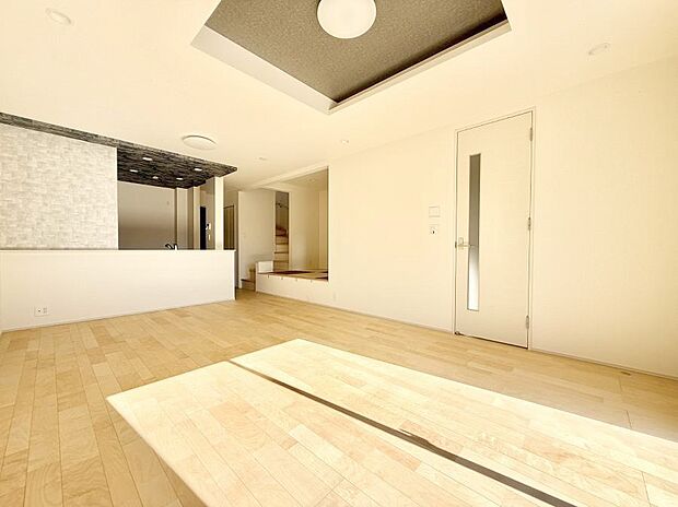 ■くつろぎと笑顔が集まる、心温まるリビング