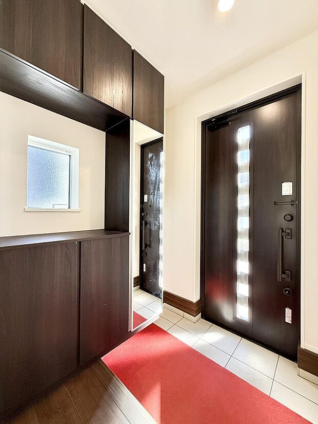 ■ シンプルで美しく、快適な暮らしの入り口