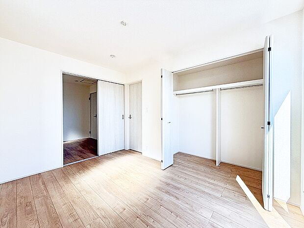 ■落ち着いた雰囲気のお部屋で心が安らぐ空間