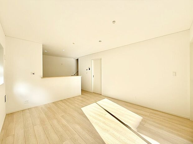 ■くつろぎと笑顔が集まる、心温まるリビング