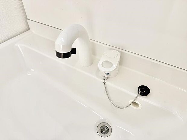 ■手洗いや顔を洗う時も快適に使える便利なシャワー