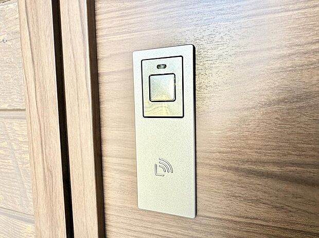 ■鍵を取り出さずに便利に操作できて快適