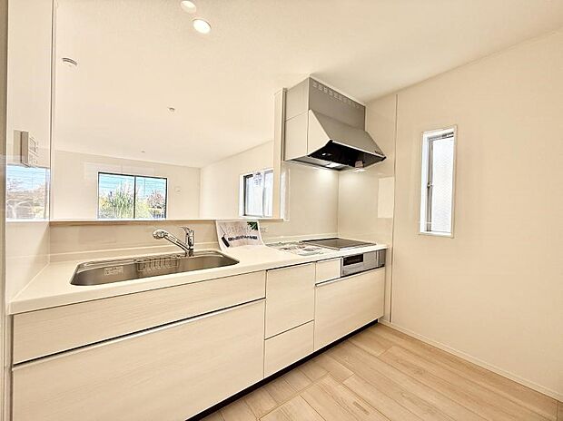 ■シンプルで機能的、毎日使いやすいキッチン