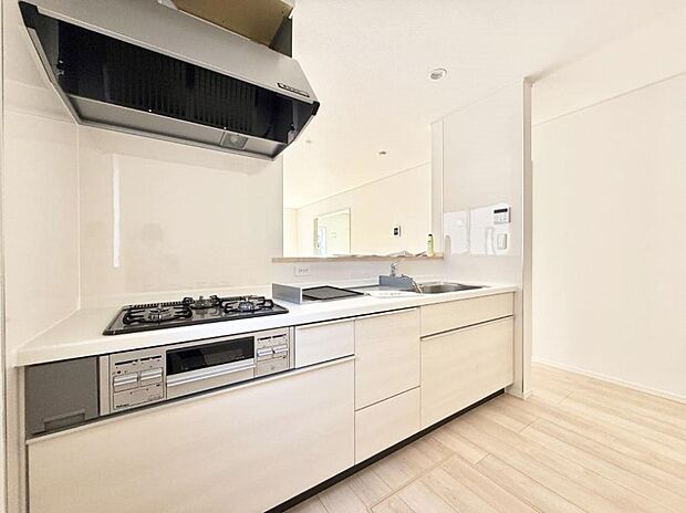 ■シンプルで機能的、毎日使いやすいキッチン