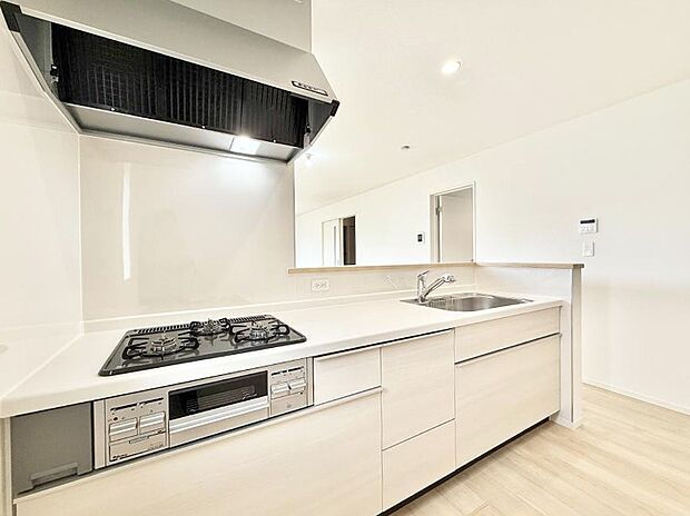 ■シンプルで美しく心地よい時間を生むキッチン空間