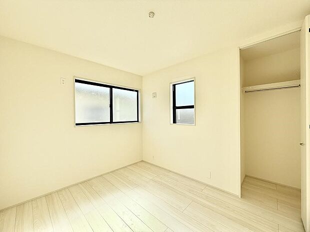 ■落ち着いた色合いのお部屋で穏やかな時間を楽しめます