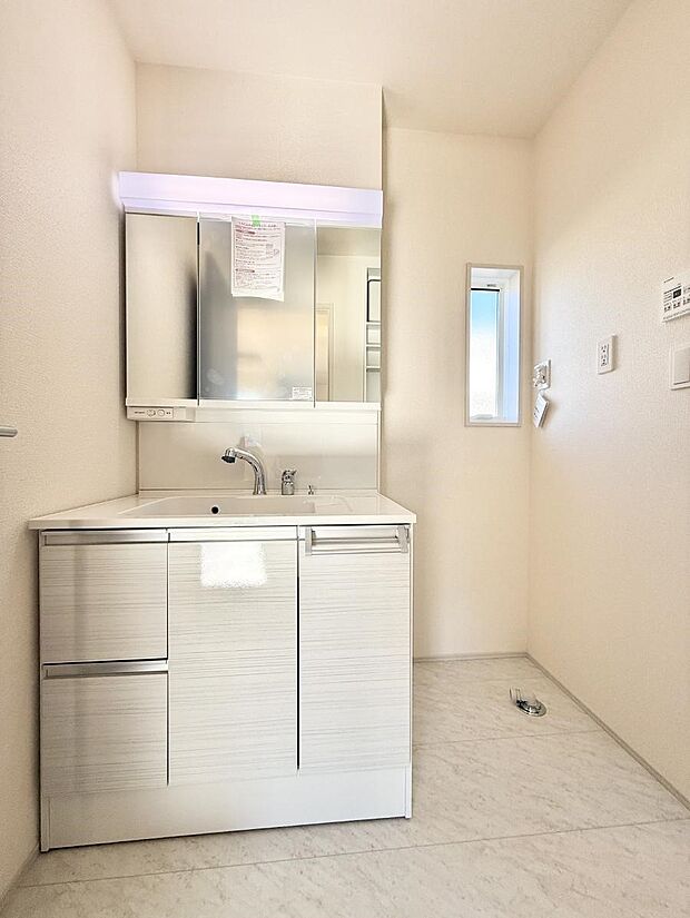 ■朝の準備がスムーズにできる広さです