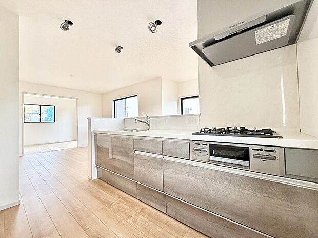 ■シンプルで美しく心地よい時間を生むキッチン空間