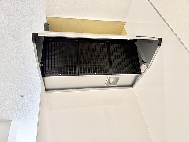 ■調理時の蒸気や匂いが換気扇に誘導され、効率的に排煙ができます。