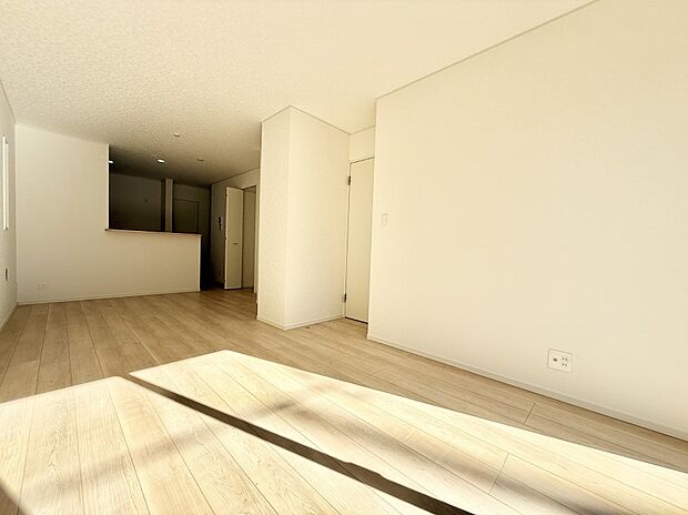 ■くつろぎと笑顔が集まる、心温まるリビング