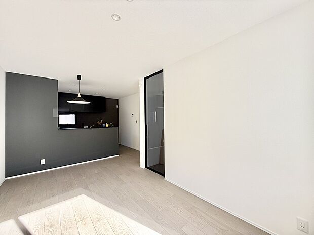 ■くつろぎと笑顔が集まる、心温まるリビング