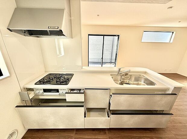 ■料理がもっと楽しくなる、快適なキッチン空間