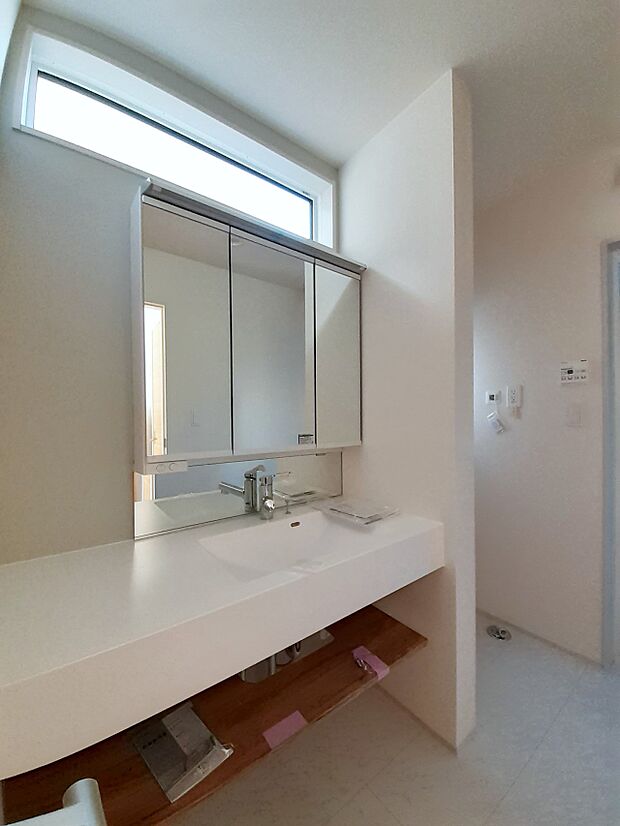 ■朝の準備がスムーズにできる広さです