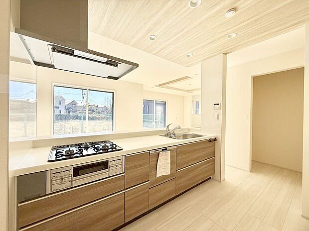 ■シンプルで美しく心地よい時間を生むキッチン空間