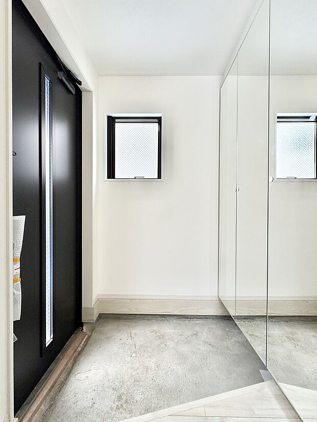 ■ シンプルで美しく、快適な暮らしの入り口