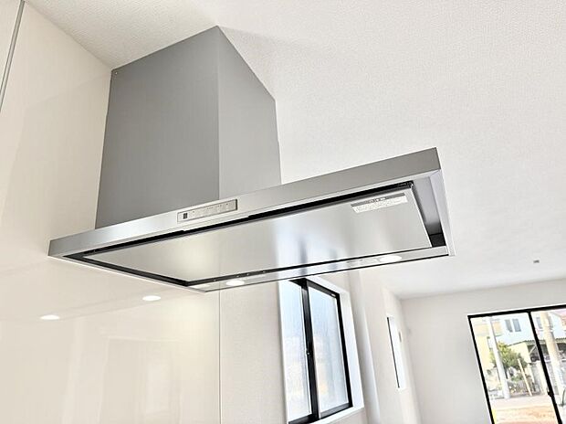 ■調理時の蒸気や匂いが換気扇に誘導され、効率的に排煙ができます。