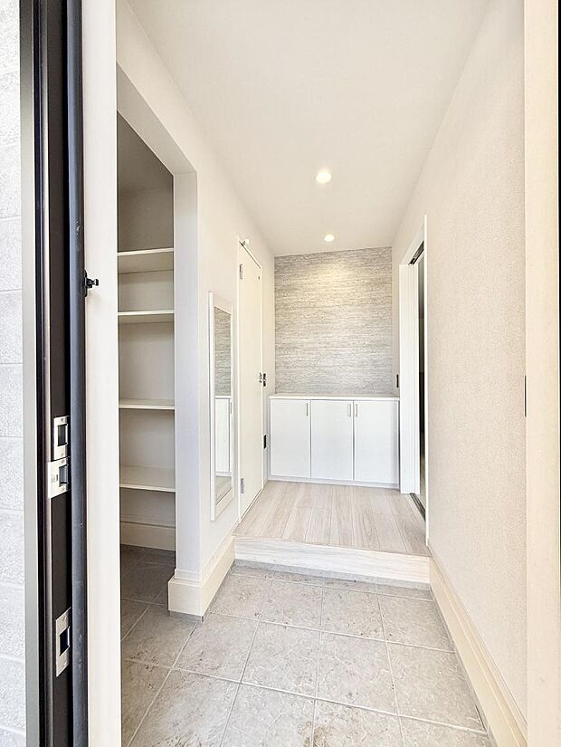 ■ シンプルで美しく、快適な暮らしの入り口