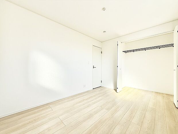 ■落ち着いた色合いのお部屋で穏やかな時間を楽しめます