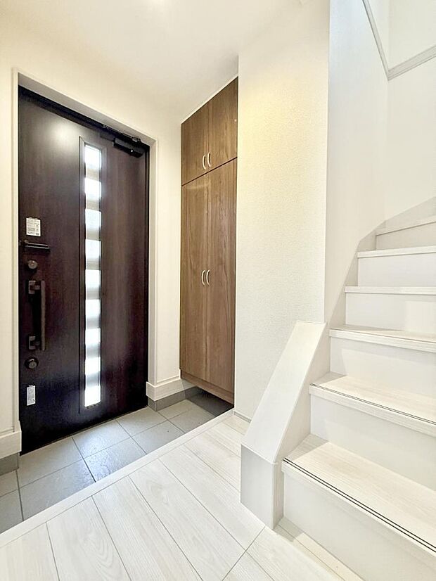 ■ シンプルで美しく、快適な暮らしの入り口