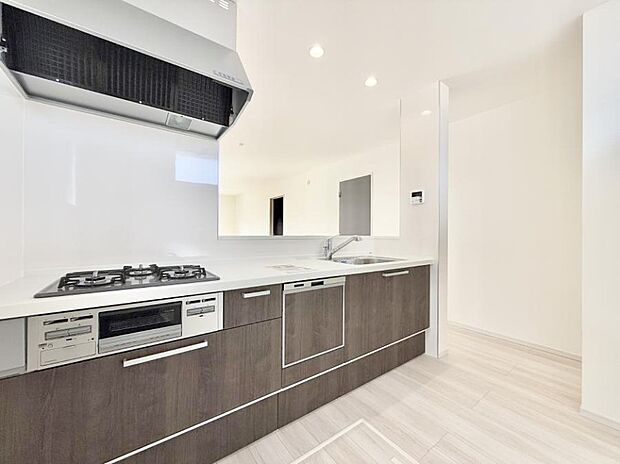 ■シンプルで美しく心地よい時間を生むキッチン空間