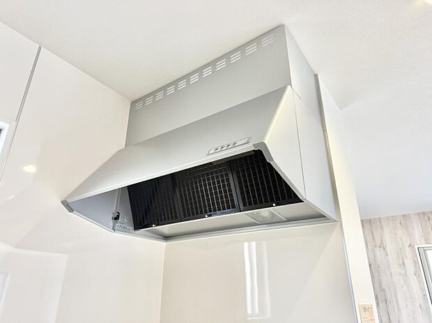 ■調理時の蒸気や匂いが換気扇に誘導され、効率的に排煙ができます。