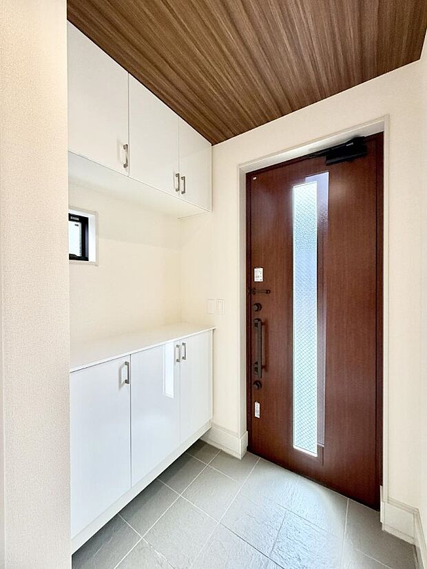 ■ シンプルで美しく、快適な暮らしの入り口