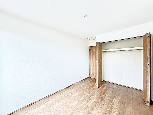 ■落ち着いた色合いのお部屋で穏やかな時間を楽しめます