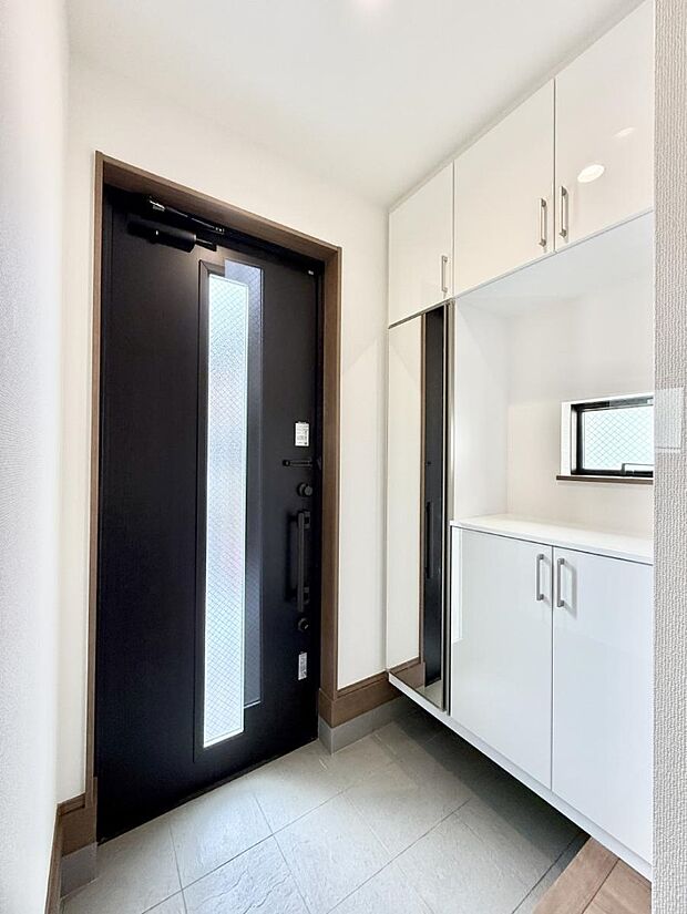 ■ ここから始まる一日、すっきり整った玄関