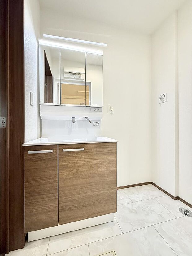 ■朝の準備がスムーズにできる広さです