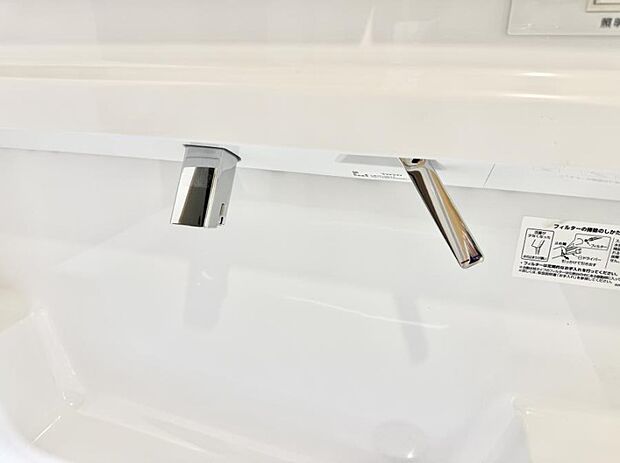 ■手洗いや顔を洗う時も快適に使える便利なシャワー