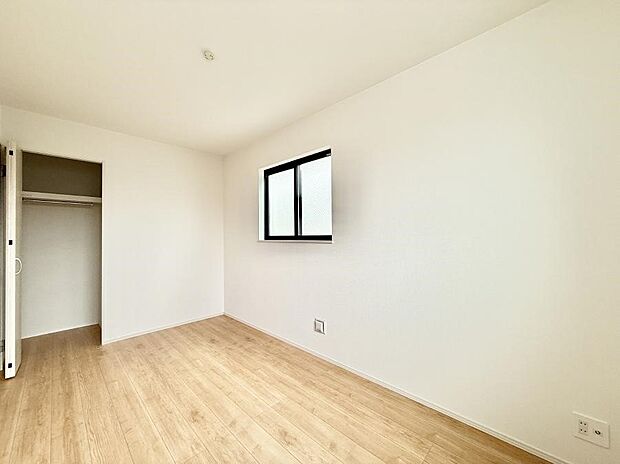 ■落ち着いた色合いのお部屋で穏やかな時間を楽しめます