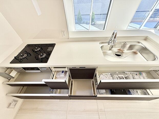 ■家族の絆を深める、温もりのあるキッチン