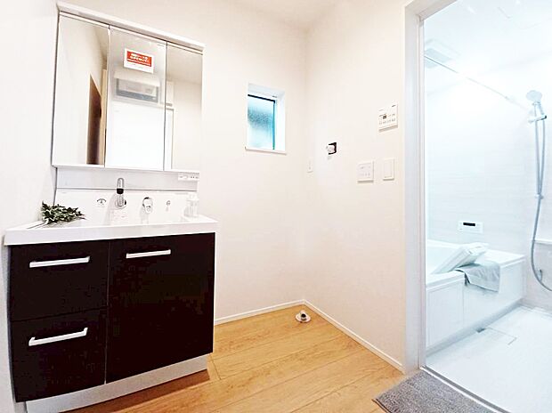 ■朝の準備がスムーズにできる広さです