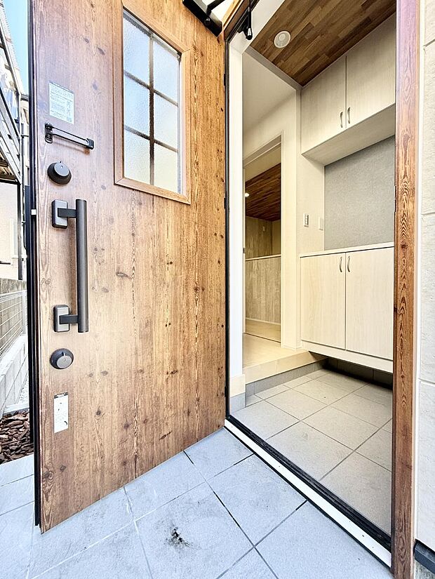 ■ シンプルで美しく、快適な暮らしの入り口