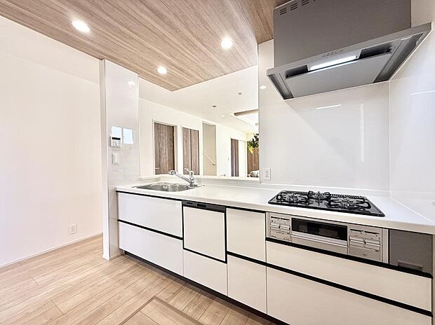 ■家族の絆を深める、温もりのあるキッチン